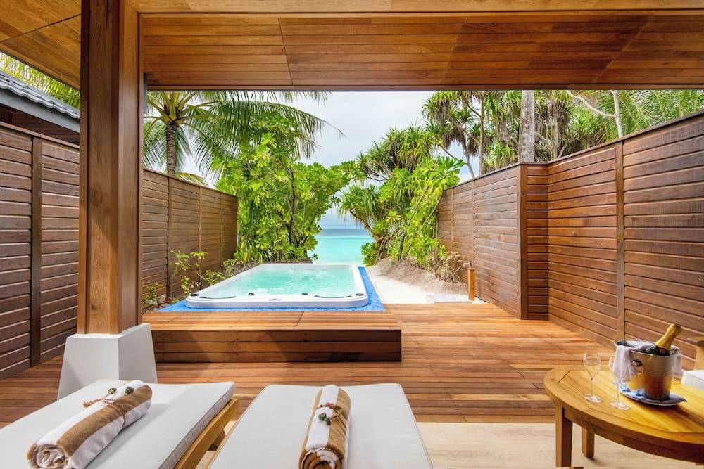 Lily Beach Resort & Spa