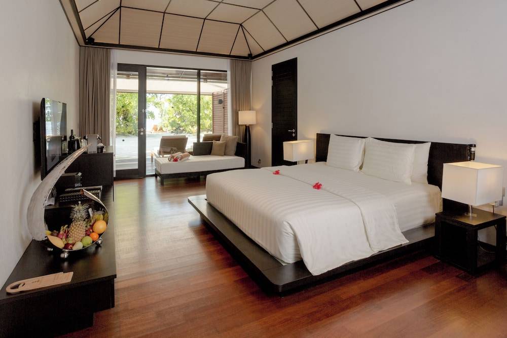 Lily Beach Resort & Spa