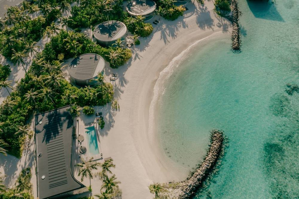 The Ritz-Carlton Maldives, Fari Islands