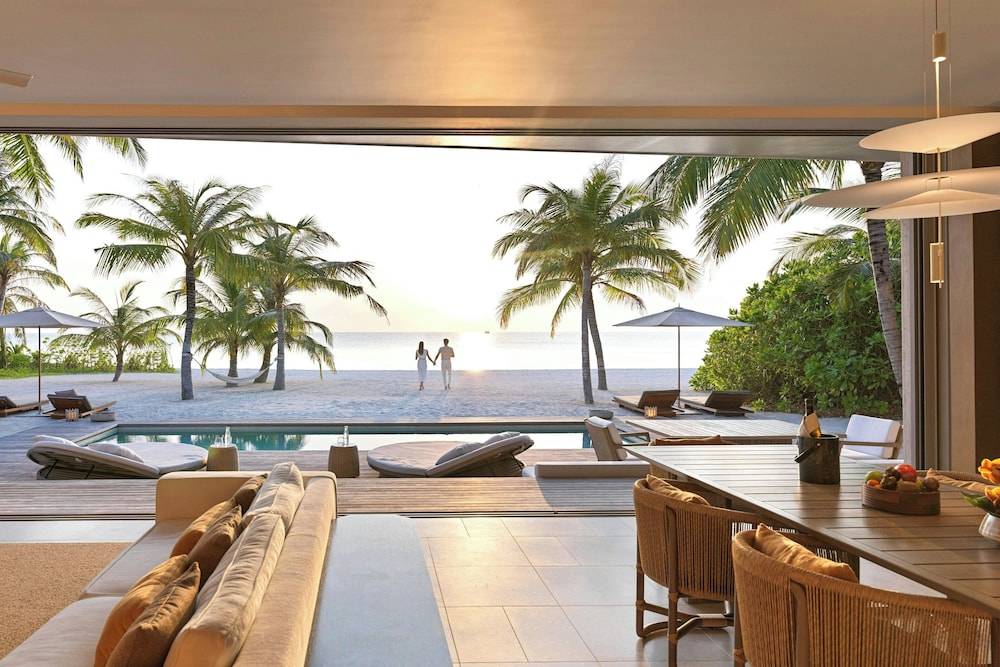The Ritz-Carlton Maldives, Fari Islands