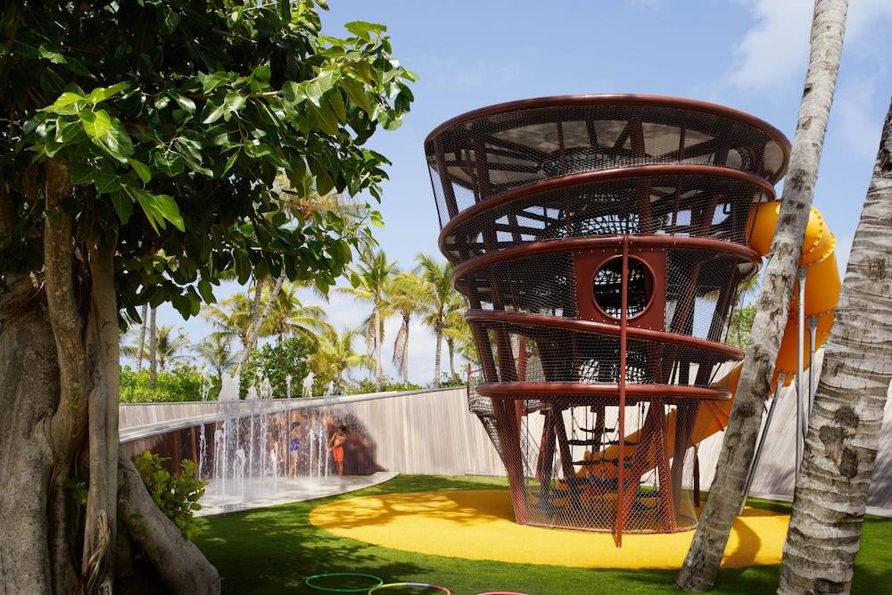 The Ritz-Carlton Maldives, Fari Islands