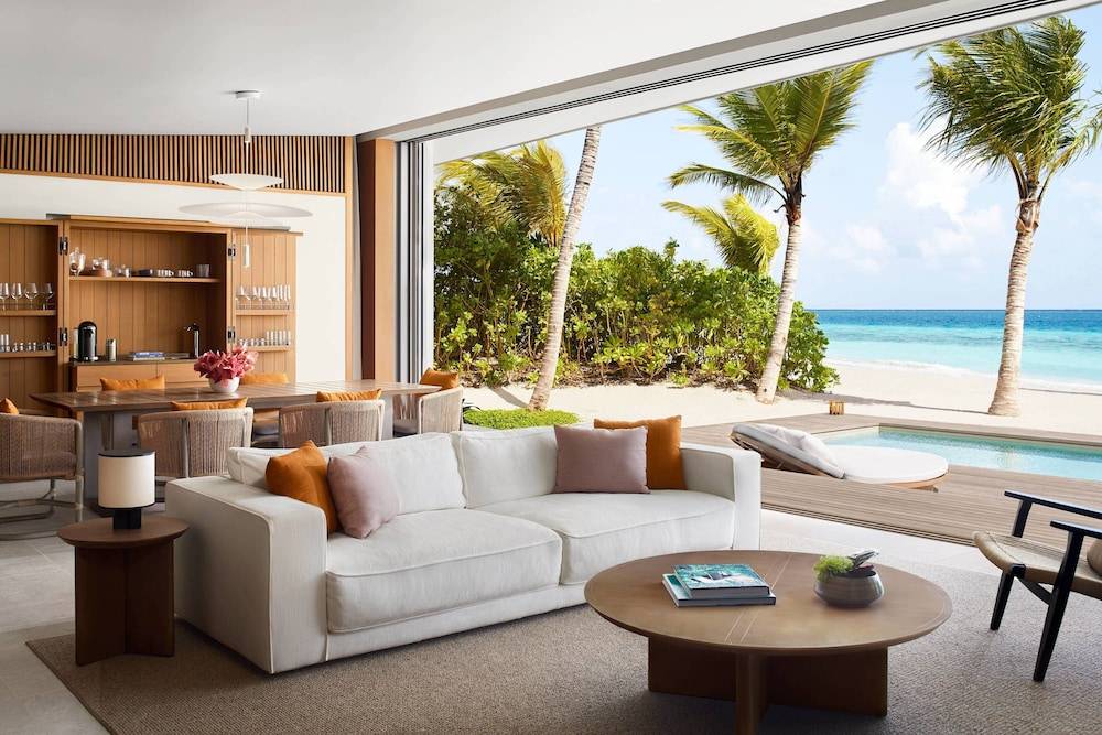 The Ritz-Carlton Maldives, Fari Islands