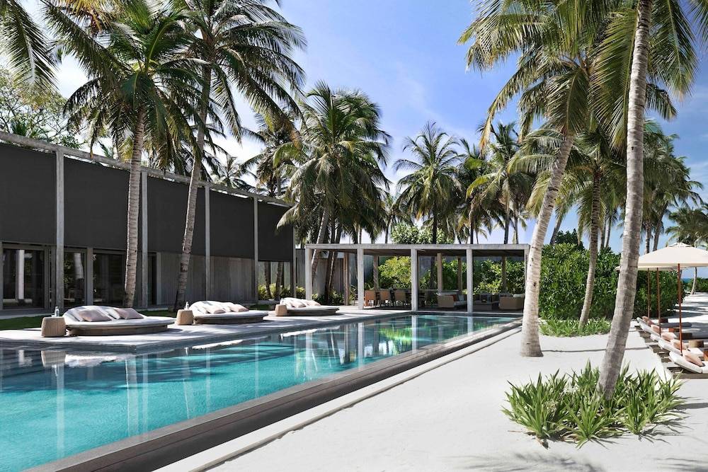 The Ritz-Carlton Maldives, Fari Islands