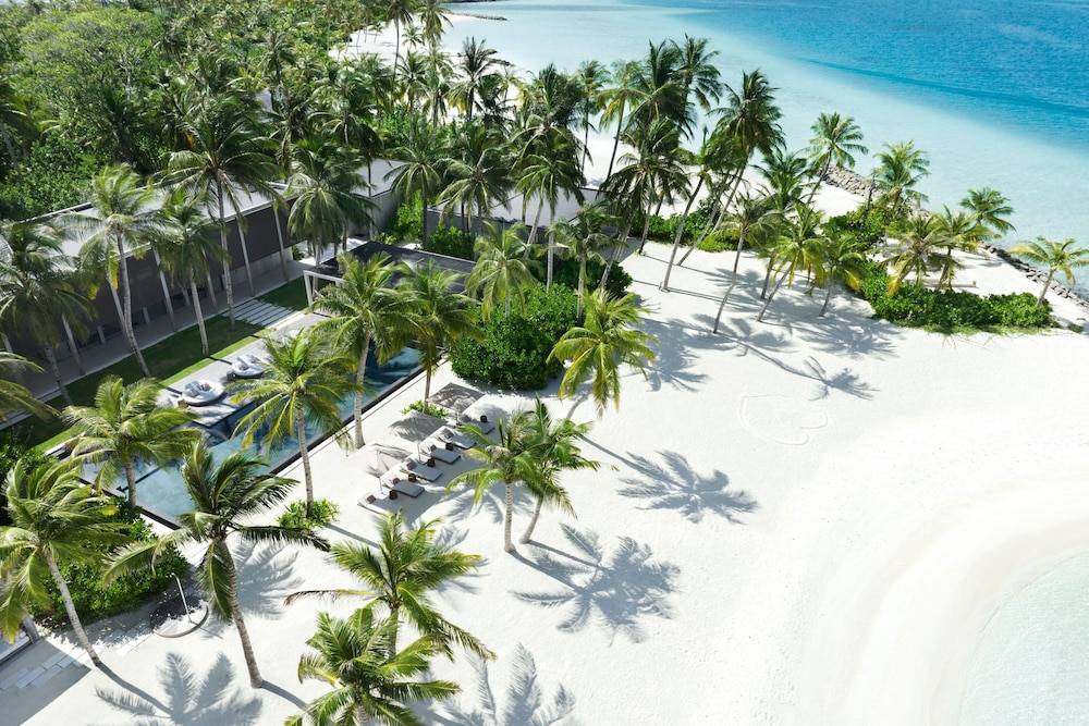 The Ritz-Carlton Maldives, Fari Islands