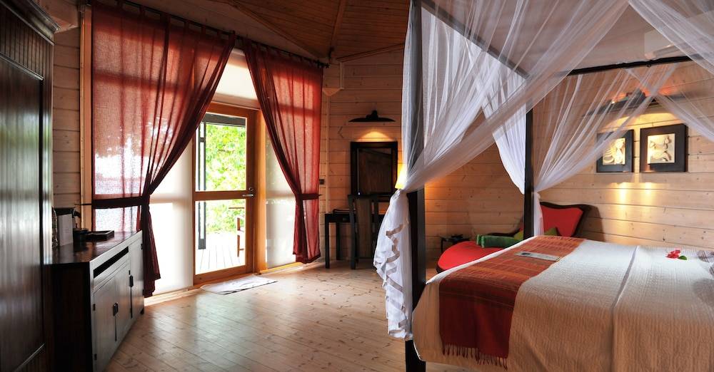 Komandoo Maldives Island Resort