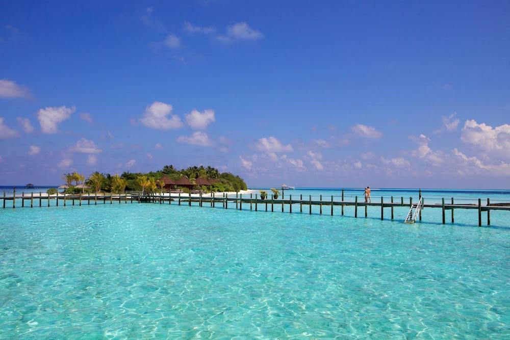 Komandoo Maldives Island Resort