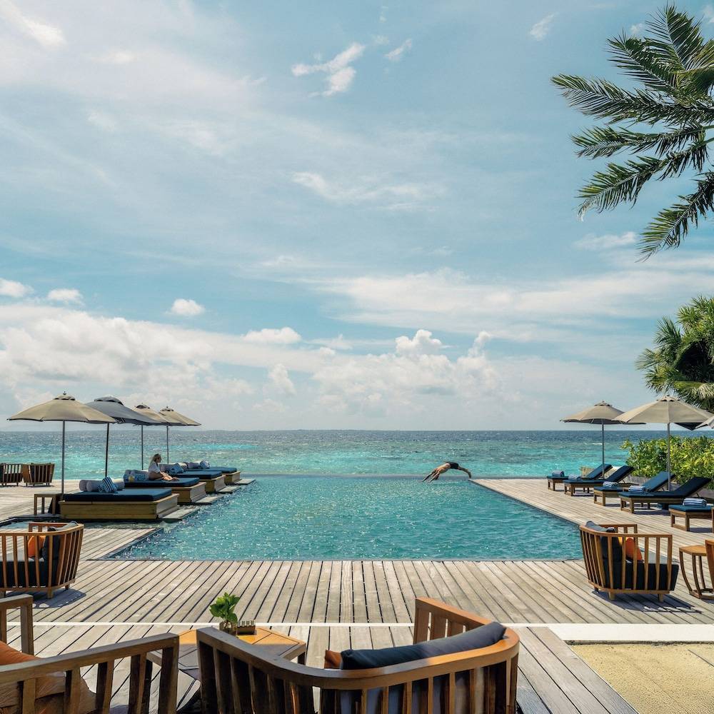 Raffles Maldives Meradhoo Resort