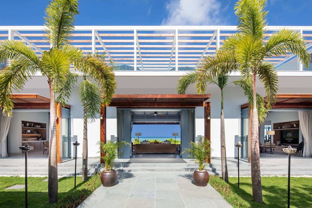 Raffles Maldives Meradhoo Resort