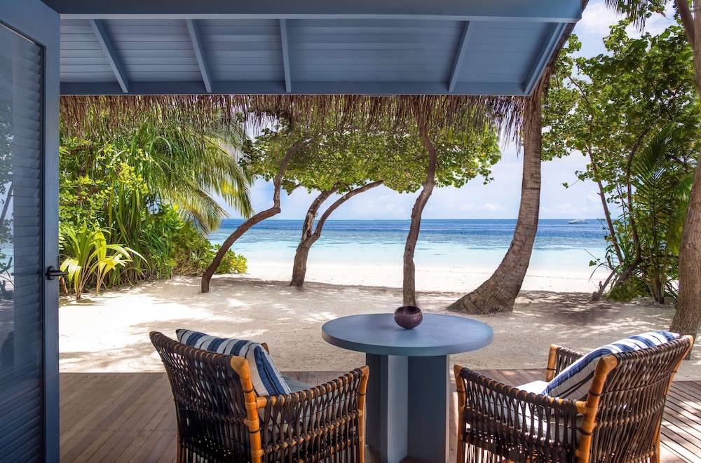 Raffles Maldives Meradhoo Resort