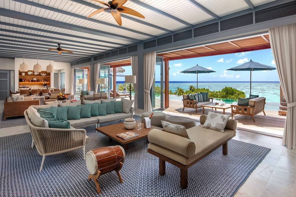 Raffles Maldives Meradhoo Resort