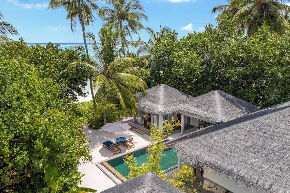 Raffles Maldives Meradhoo Resort