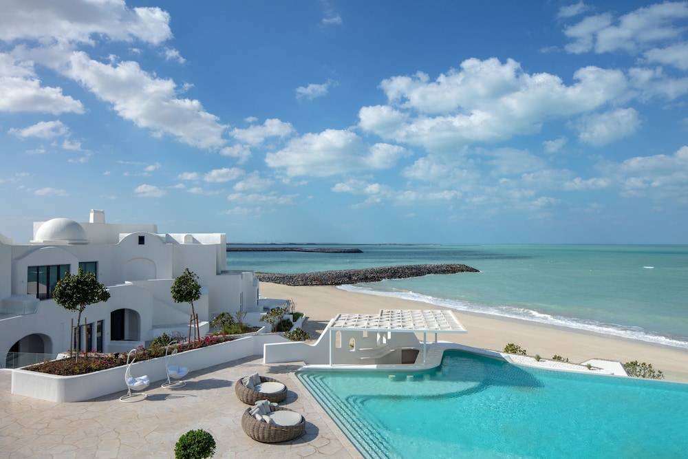 Anantara Santorini Abu Dhabi Retreat - Adults Only