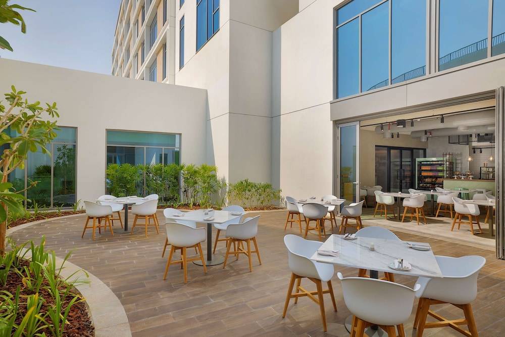 Doubletree By Hilton Abu Dhabi Yas Island Residences Doubletree By Hilton Abu Dhabi Yas Island Residences