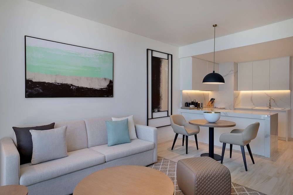 Doubletree By Hilton Abu Dhabi Yas Island Residences Doubletree By Hilton Abu Dhabi Yas Island Residences
