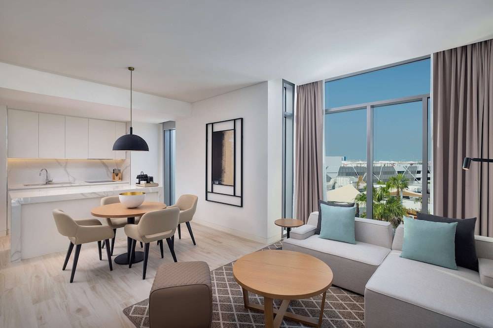 Doubletree By Hilton Abu Dhabi Yas Island Residences Doubletree By Hilton Abu Dhabi Yas Island Residences