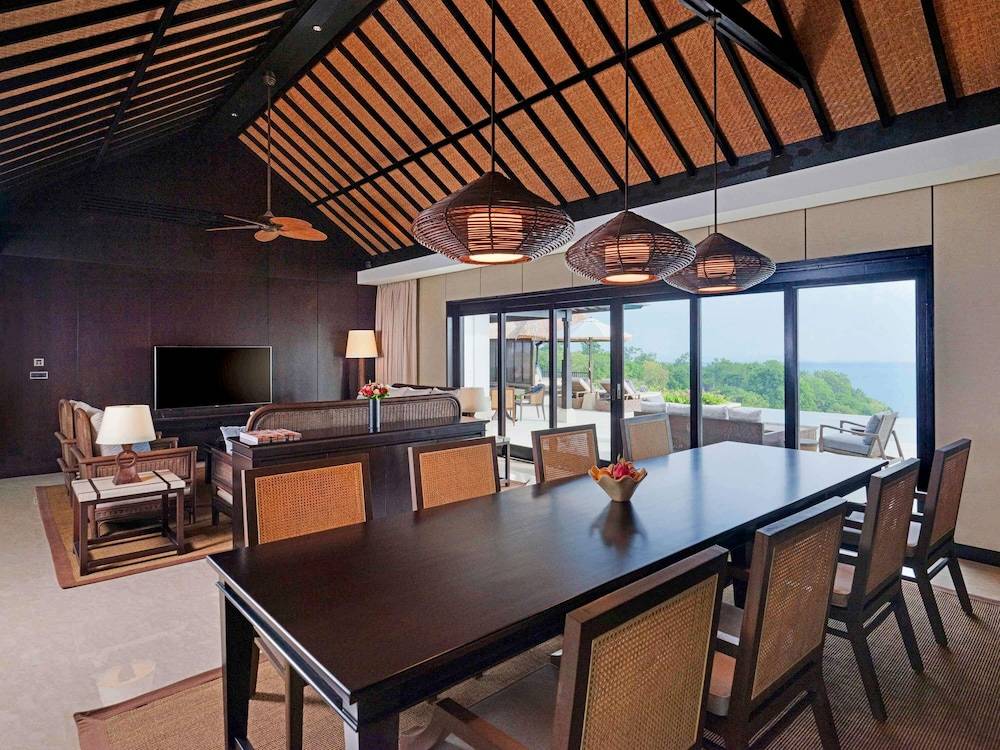 RAFFLES BALI