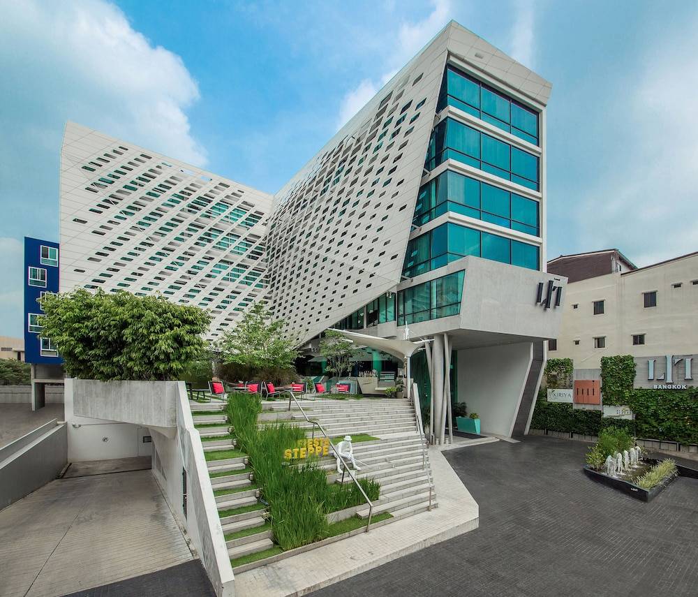 LIT Bangkok Hotel