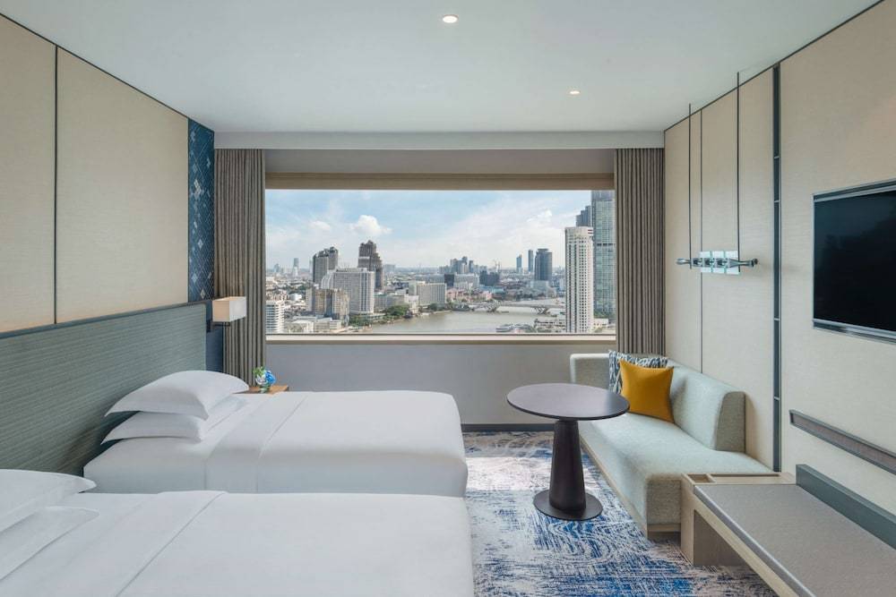 Millennium Hilton Bangkok Millennium Hilton Bangkok