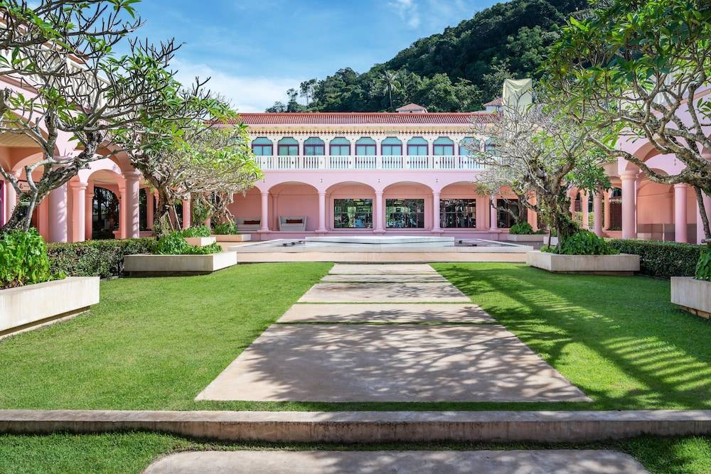 Centara Grand Beach Resort Phuket