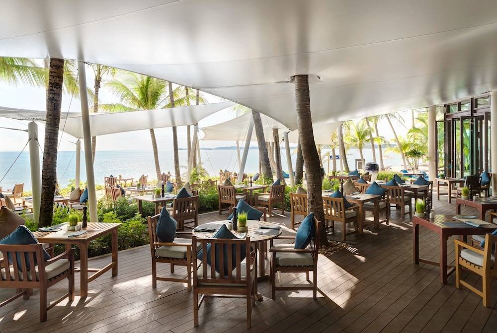 Santiburi Beach Resort & Spa