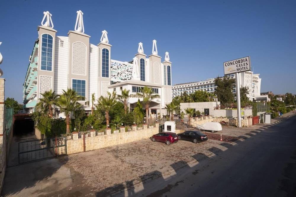 Concordia Celes Hotel