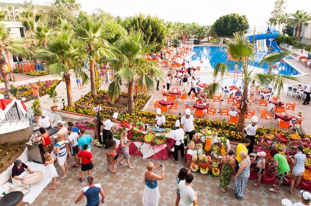 Concordia Celes Hotel