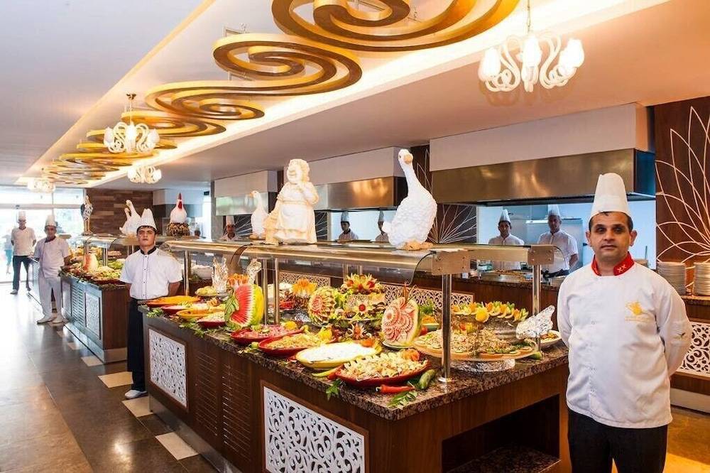 Concordia Celes Hotel