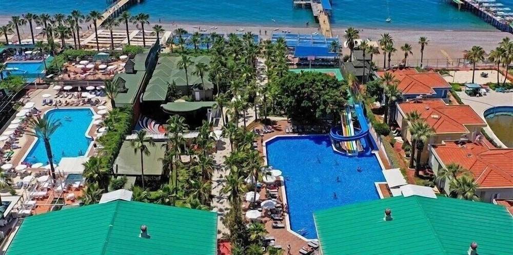 Concordia Celes Hotel