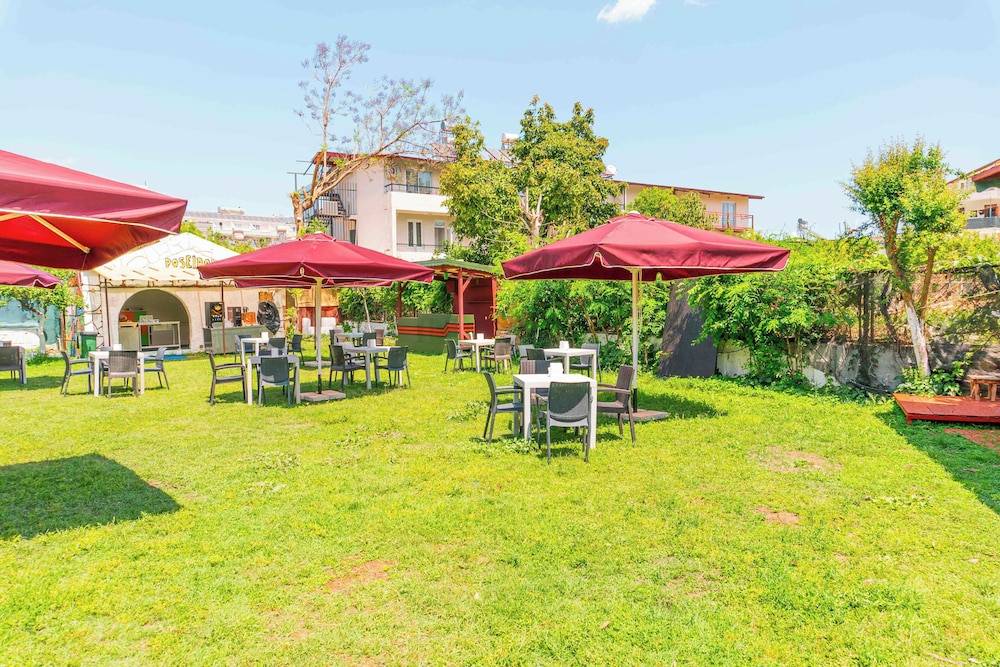 Belpoint Beach Hotel