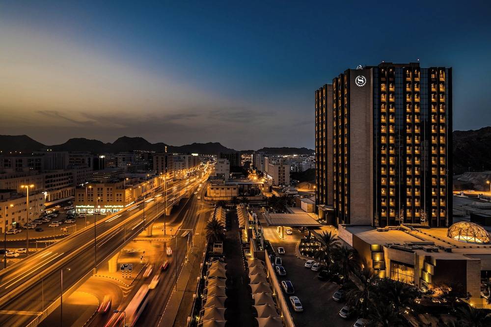 Sheraton Oman Hotel Sheraton Oman Hotel