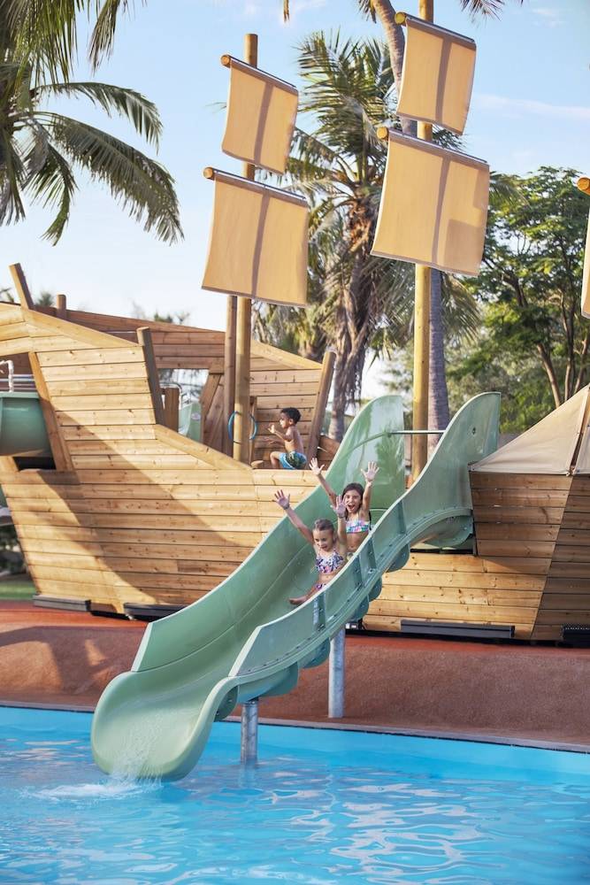 Al Bustan Palace, A Ritz-Carlton Hotel