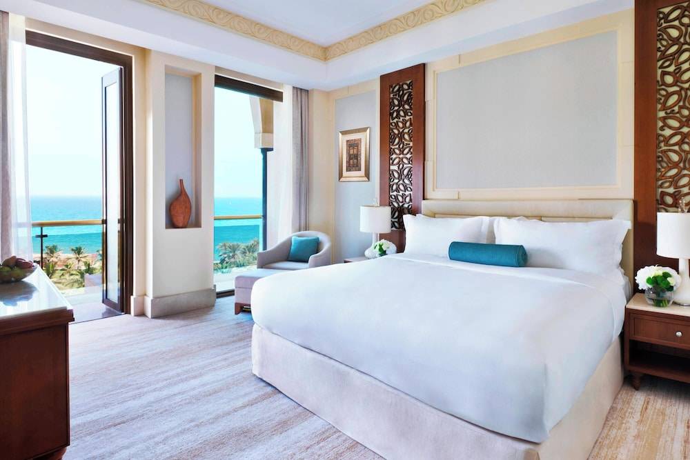 Al Bustan Palace, A Ritz-Carlton Hotel