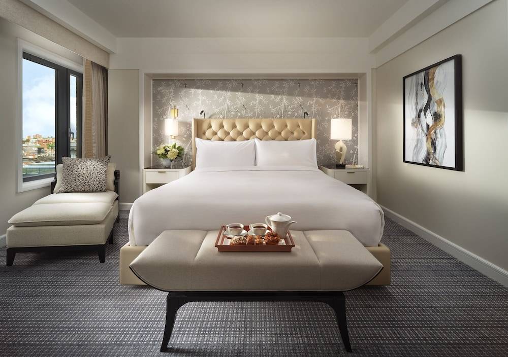 Mandarin Oriental, Boston