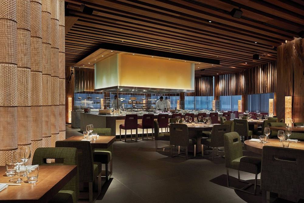 Four Seasons Hotel One Dalton Street, Boston