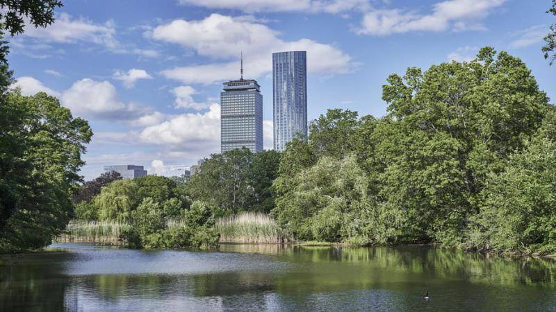 Four Seasons Hotel One Dalton Street, Boston