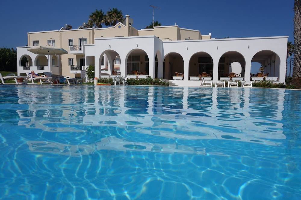 Andromeda Hotel Apartments