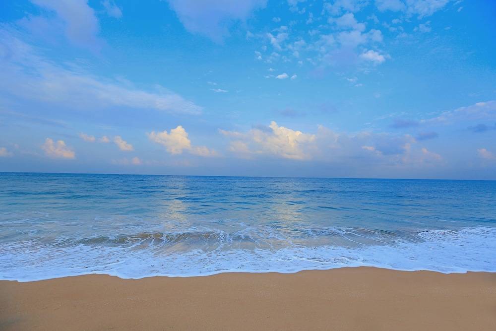 Pandanus Beach Resort & Spa