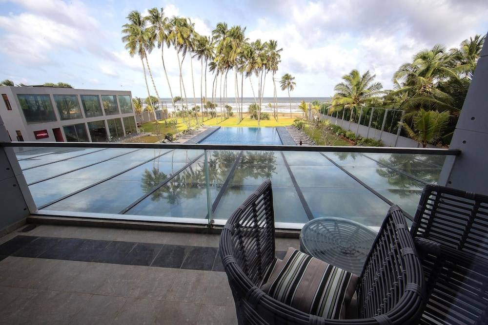 Club Waskaduwa Beach Resort & Spa