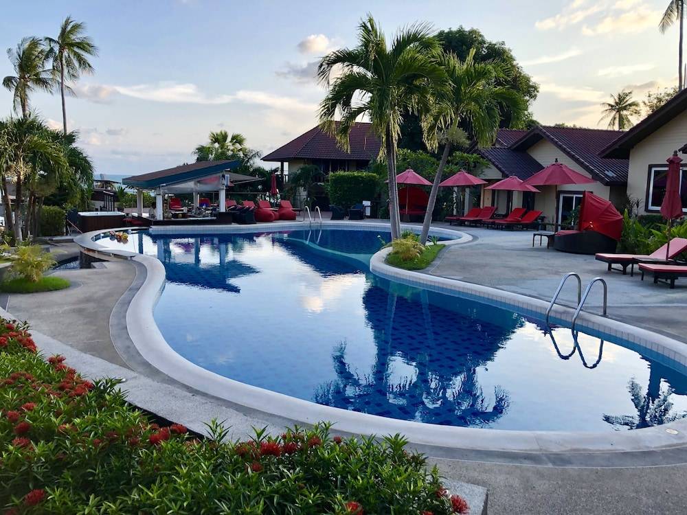 Royal Beach Boutique Resort & Spa