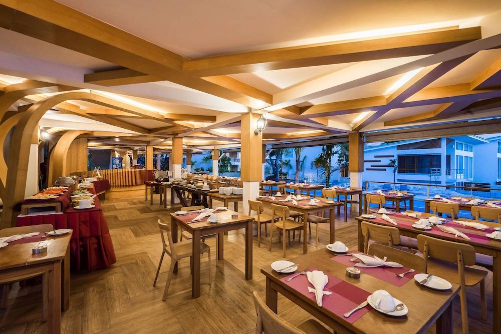 White Sand Samui Resort