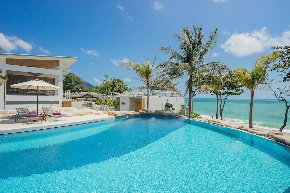 White Sand Samui Resort