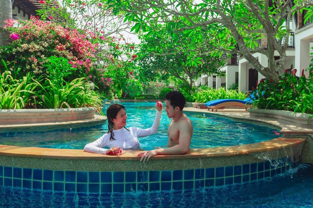 Railay Village Resort & Spa