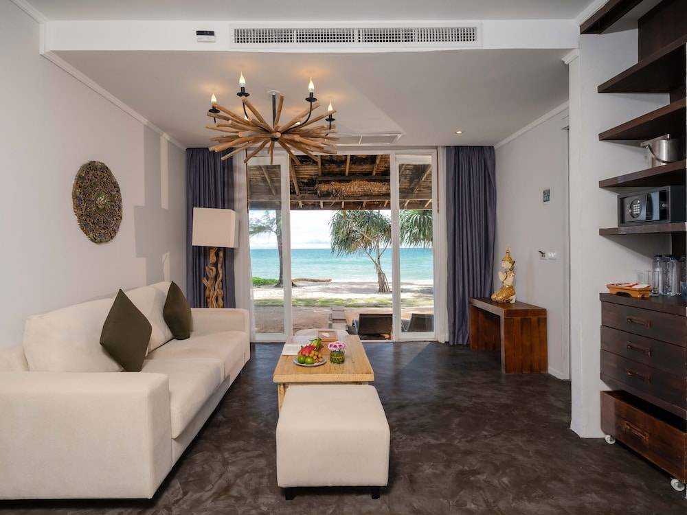 Natai Beach Resort & Spa