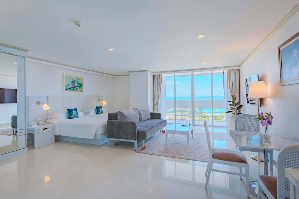 Andaman Beach Suites Hotel