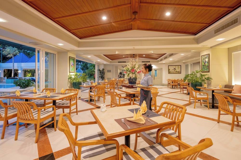 Andaman Beach Suites Hotel