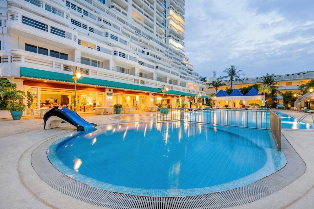 Andaman Beach Suites Hotel