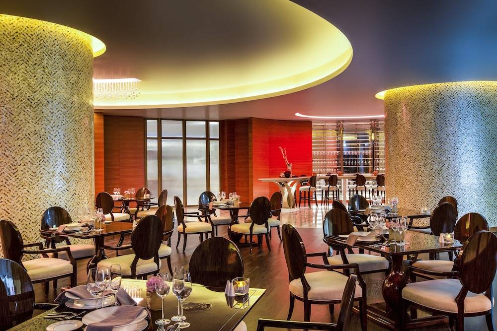 Bab Al Qasr Residence