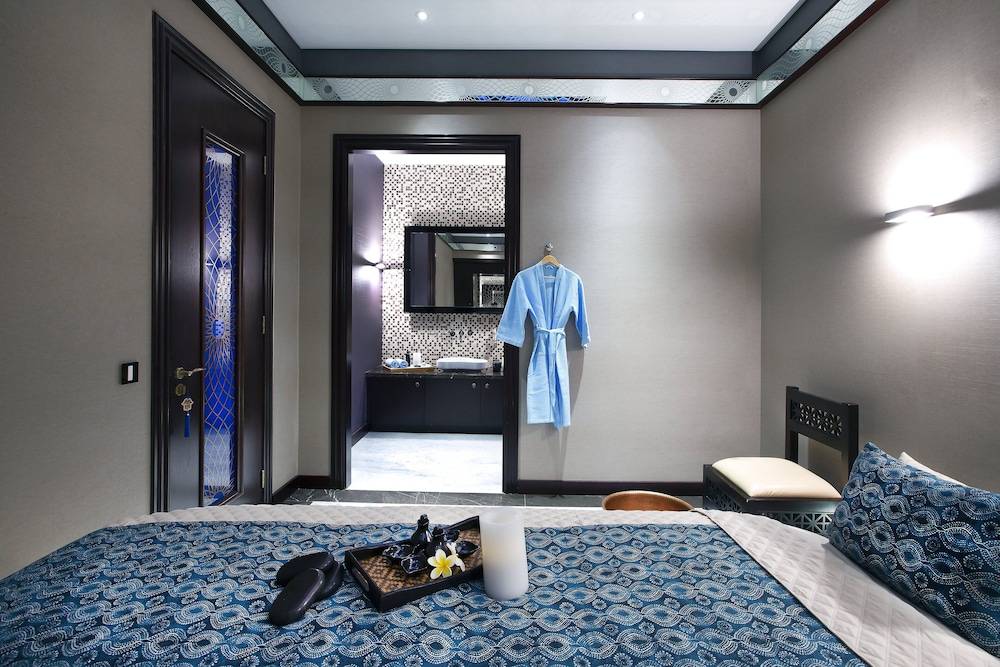 Bab Al Qasr Residence