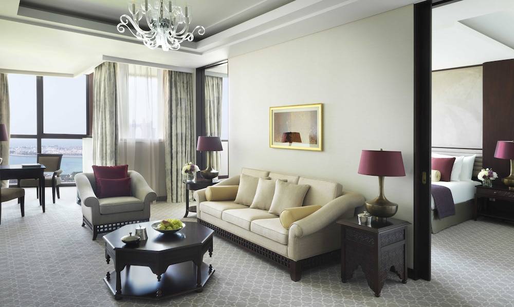 Bab Al Qasr Residence