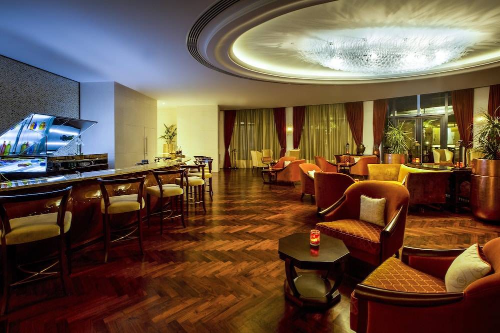 Bab Al Qasr Residence